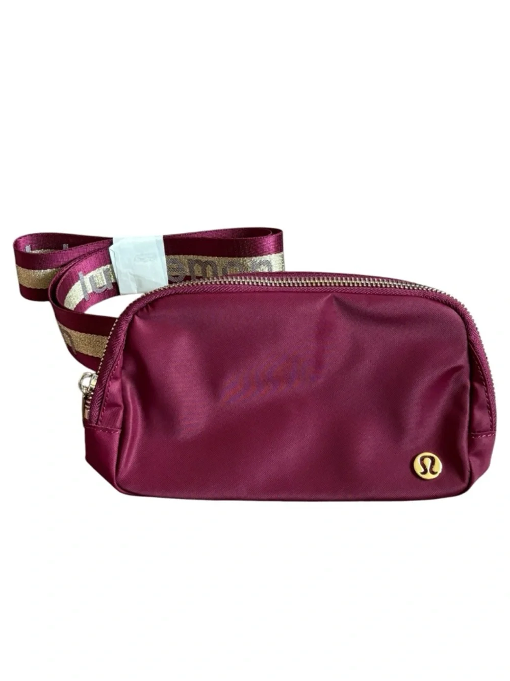 maroon lululemon bag Everywhere Wordmark Crossbody Belt 1L Once you find your perfect fit Lululemon 3l Shoulder Bag Maroon
